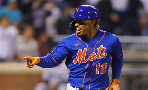 MLB Mets Francisco Lindor Llega Al 30 30 HRs Robos De Base