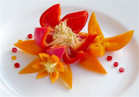 Red And Orange Bell Pepper Garnish Food Garnishes Pinterest