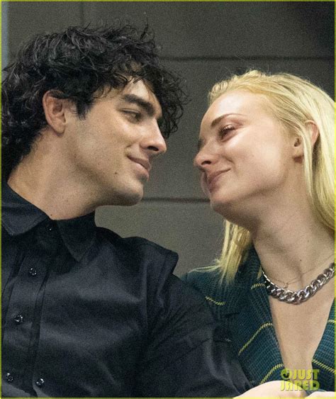 Joe Jonas And Sophie Turner Share A Kiss At The U S Open Photo 4137517