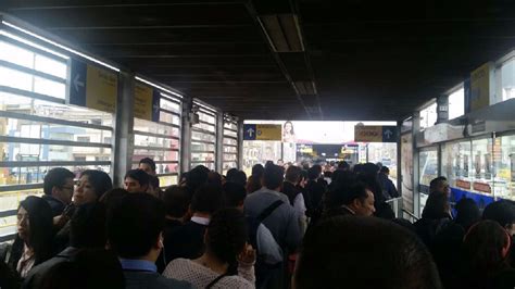 Pasajeros Reportan Largas Colas En Estaciones Del Metropolitano Rpp