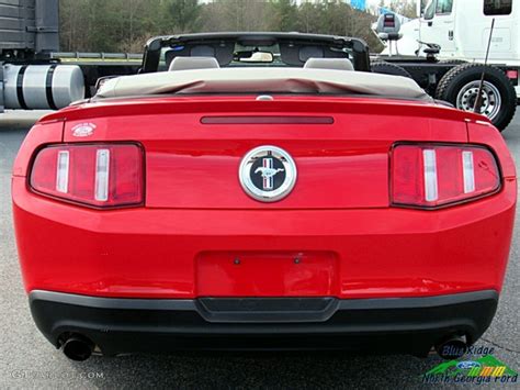 2011 Race Red Ford Mustang V6 Convertible 124305116 Photo 4