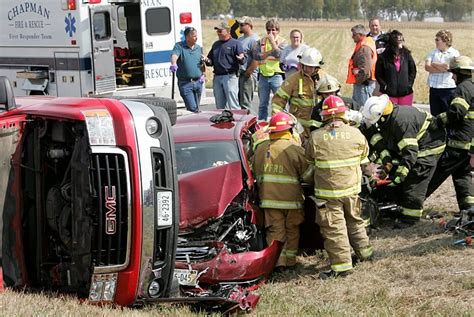 Three Vehicle Accident Near Chapman Shuts Down Highway 30 Grand