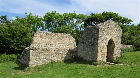 15 Ancient Ruins Of Dorset That Are Truly Fascinating