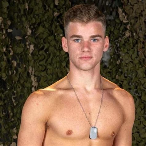 I M Into Everything Beefy Buddy Smashes Naked Hunk Gay Muscular Porn