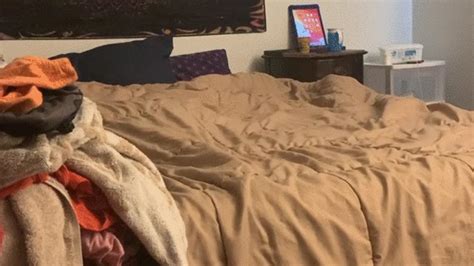 More Laundry Ass Crack Chubby Belly Greeneyedfreakymom Shows Off Clips Sale