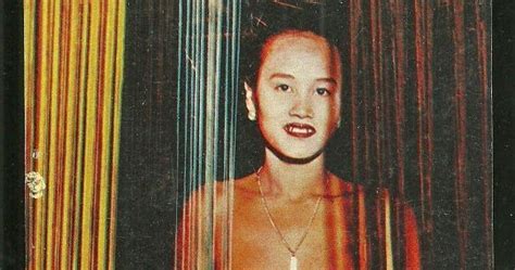 Semi Nude Dayak Girl Malaysia 1950s