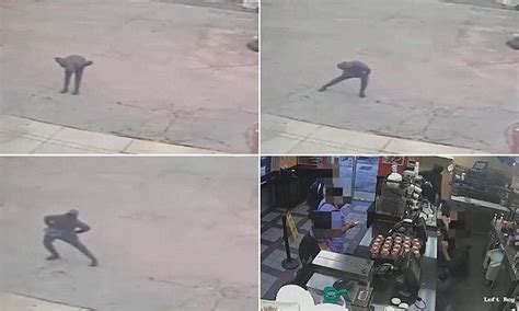 Philly robber does stretches before Dunkin' Donuts raid | Daily Mail Online