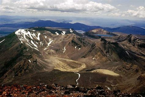 Mount Tongariro - New Zealand Volcanic Zone - Charismatic Planet