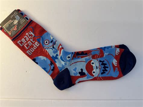 Blue Q Mens Crew Socks Size 7 12 Crazy Cat Dude New Ebay