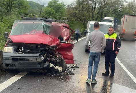 FOTO ACCIDENT pe VALEA OLTULUI O victimă Trafic blocat Se