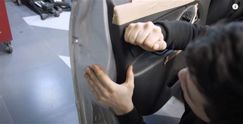 Видео: шумоизоляция Лада Гранта за 1 день - AUTOPEOPLE