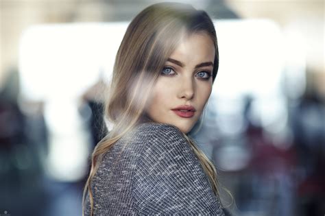 2048x1365 Women Blonde Blue Eyes Alessandro Di Cicco Face Model