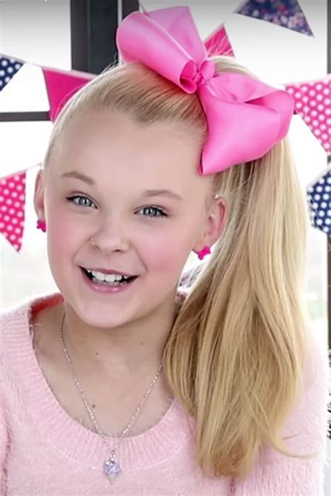 Jojo Siwas Hairstyles And Hair Colors Steal Her Style Jojo Siwa Hair