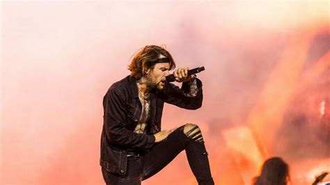 Beartooth Caleb Shomo spricht über neuen Song und Pop Einflüsse