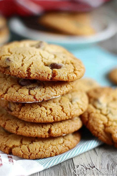 Keto Ginger Cookies | KetoAndEat