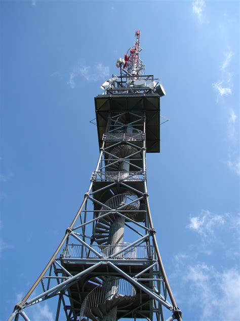 Turm Auf Dem Bachtel Zugleich Sendeturm Und Aussichtsturm Kurt