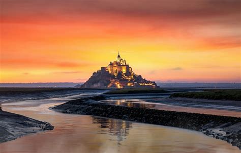 Vista Cl Sica De La Famosa Isla De Mareas Le Mont Saint Michel Foto