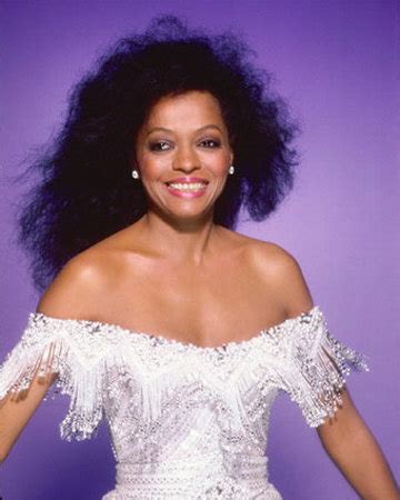 Diana Ross Biography - WORLD FAMOUS PEOPLE