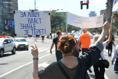 Zakazan Veliki Protest Srpskih Nastavnika Prosvetari Idu Pred