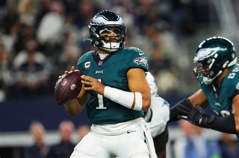 Jalen Hurts Questionable For Eagles Vs Seahawks With Illness