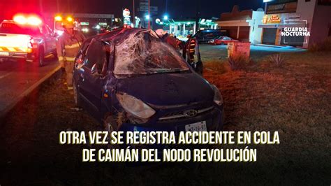 Vuelca auto sobre Calzada Lázaro Cárdenas Guardia Nocturna