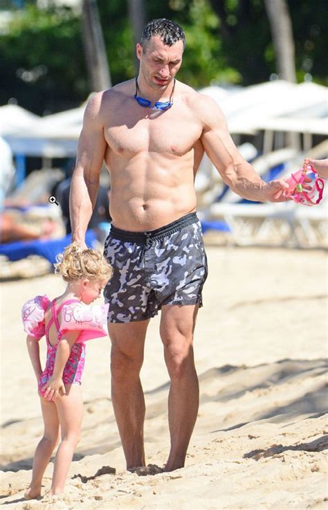 What to do while in Ukraine: Wladimir Klitschko was noticed when he rested with his daughter on ...