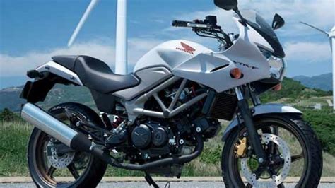 Naked Bike Honda VTR 250 Dibanderol Rp 69 Jutaan TribunNews