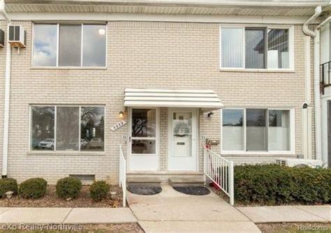 6 Brighton Condos for Sale - Brighton MI Townhouses - Movoto