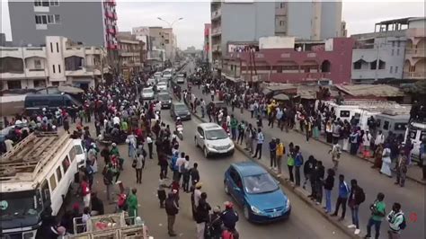 Grève des transporteurs la galère des usagers à Keur Massar YouTube