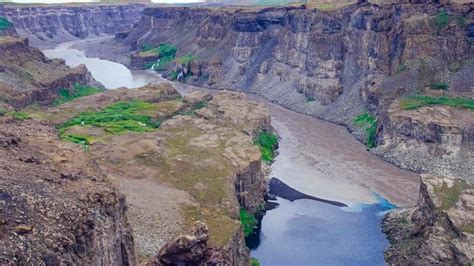 Jökulsárgljúfur Canyon - Iceland Travel Guide