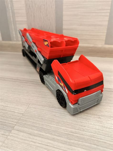 Автовоз вантажівка Hot Wheels хот вілс грн Машинки Софіївська Борщагівка на Olx