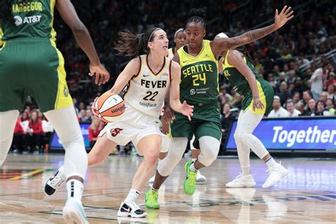 Jewell Loyd scores 32 points and Storm hold off Caitlin Clark and Fever ...