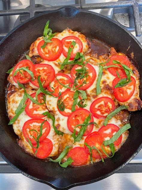 One Pan Caprese Chicken The House On Silverado