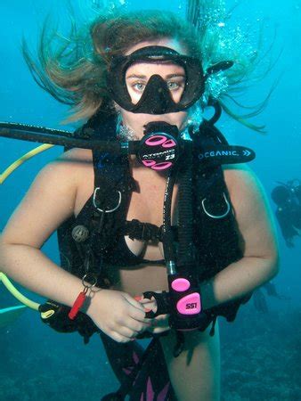 Scuba In Bikini Underwater Xxx Porn