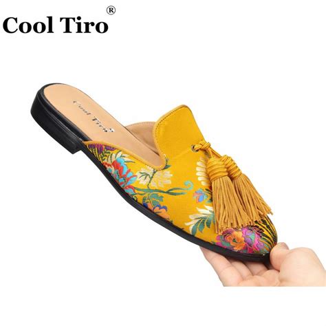 Cool Tiro Gold Jacquard Mules Men Slippers Slip On Flats Silk Tassels