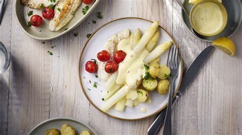 Gebakken Scholfilet Met MAGGI Citroen Peper Hollandaise Saus Maggi