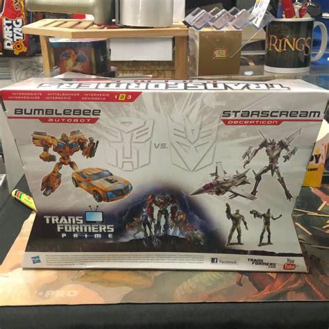 Transformers Prime: Bumblebee VS Starscream Entertainment Pack ...