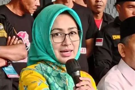 Di Banten Golkar Banting Setir Kembali Dukung Airin Ini Kata Bahlil