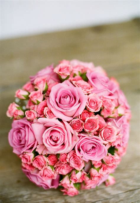 Wedding Flowers: Bouquet shapes and how to choose the right one