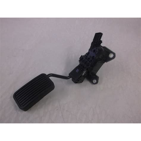 MERCEDES W166 GL ML GAS ACCELERATOR PEDAL TRAVEL SENSOR 2013 2015