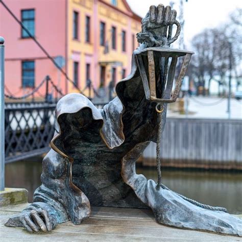 Creepy Ghost Statue In Lithuania Looks Like Its Crawling Out Of The