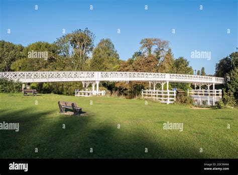 Whitchurch Bridge A Toll Bridge Crossing The River Thames At