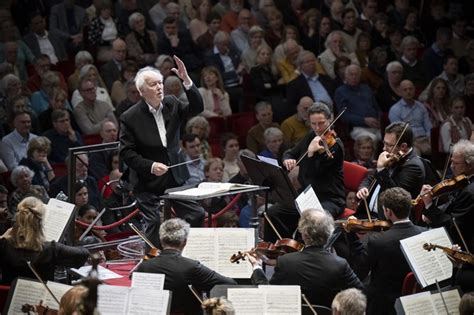 Edo De Waart Ere Dirigent Van Het Radio Filharmonisch Orkest Neemt