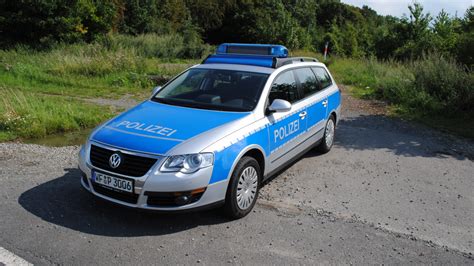 Wolfenbüttel Sachbeschädigung an einem Fahrzeug im Riesengebirgsweg