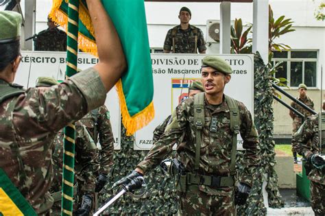 Oficiais Do Comando Da Divis O De Ex Rcito E Da Companhia De Comando