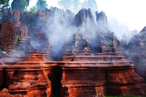 2024 Zhangjiajie Discovery Tour To Furong Town And Red Stone Forest