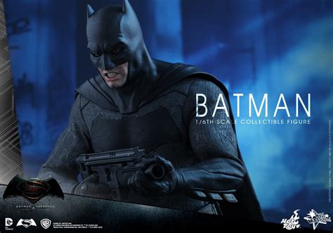 Batman V Superman Hot Toys Action Figures Unveiled