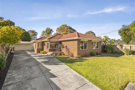 16 Clive Street Hampton Park Vic 3976 Domain