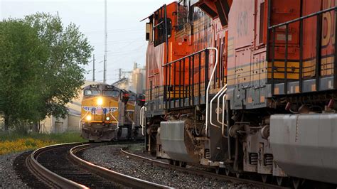 U.S. rail volumes slump in July - FreightWaves