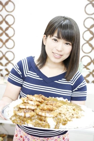 カワイイぽっちゃり女子が大食い挑戦！3000g超カレーを自分で作って完食できるかやってみた！avメーカーaknrの新シリーズ『カワぽ牧場』主演